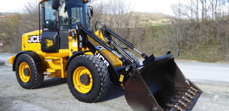 JCB 411 HT