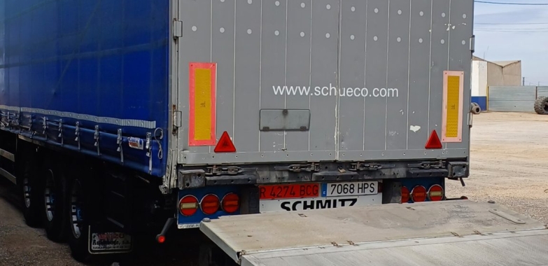 SEMIREMOLQUE SCHWITZ – SCS24