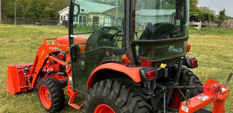 Kubota LX2610HSD MFWD
