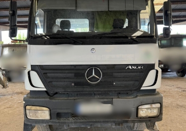 CAMION PORTACONTENEDORES MERCEDES AXOR 1828 – Ref.240723