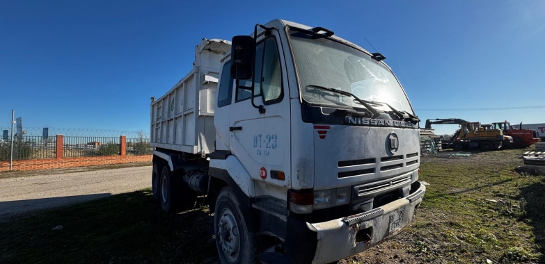 CAMION NISSAN DRSII-03SAK – Ref.241112