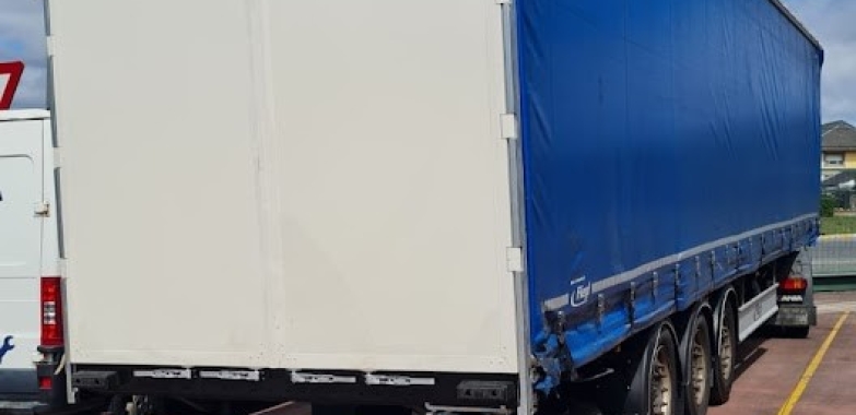 SEMIRREMOLQUE USADO FLIEGL SDS01