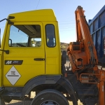 CAMION RENAULT BASCULANTE CON PLUMA