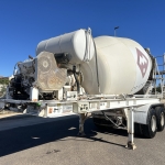 SEMIREMOLQUE HORMIGONERA LECIÑEÑA CON MOTOR DEUTZ