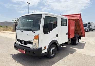NISSAN CABSTAR VOLQUETE MÁS 6 PLAZAS 128.000KM ÚNICO DUEÑO