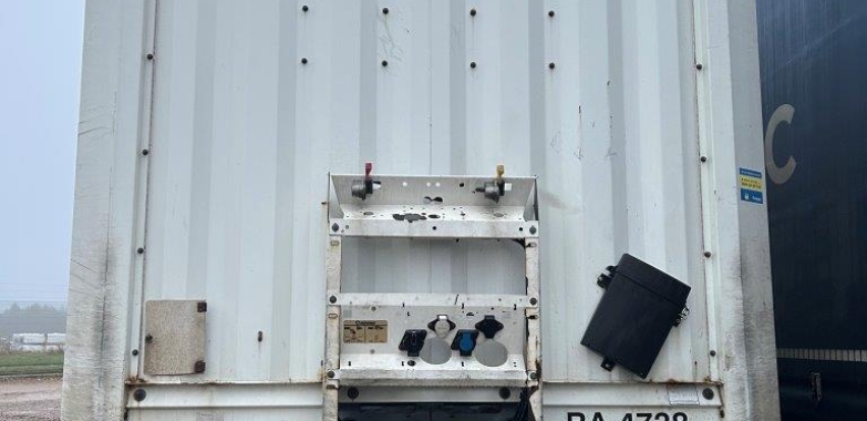 Cajón paquetero, Krone, 2015