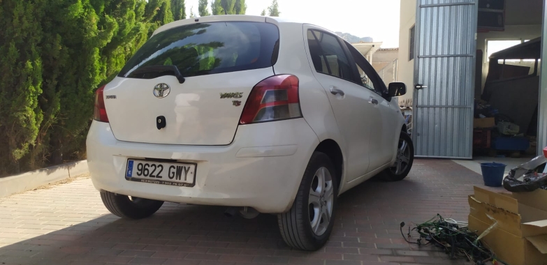 Toyota yaris  1.4L