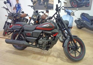 Moto UM Vegas 125 cc