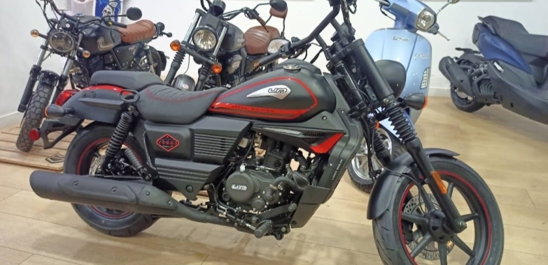 Moto UM Vegas 125 cc