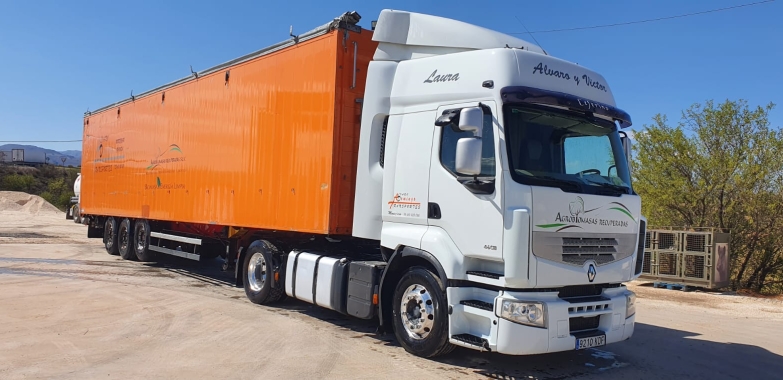 SEMIRREMOLQUE PISO MOVIL SCHMITZ