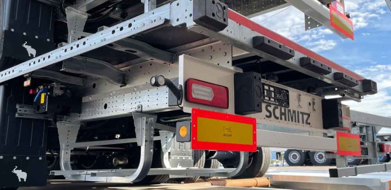 SCHMITZ CHASIS 13.60M PARA CARROZAR NUEVOS SCHMITZ CHASIS 13.60M PARA CARROZAR NUEVOS