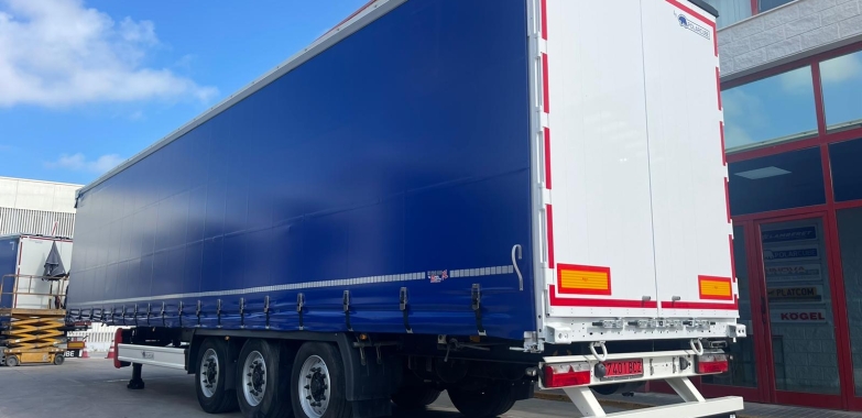 Semirremolque Tauliner Kässbohrer Semirremolque Tauliner Kässbohrer