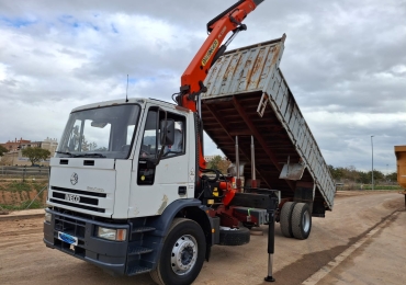 IVECO EUROCARGO ML180E27 VOLQUETE Y GRÚA PK13000 AÑO 2000