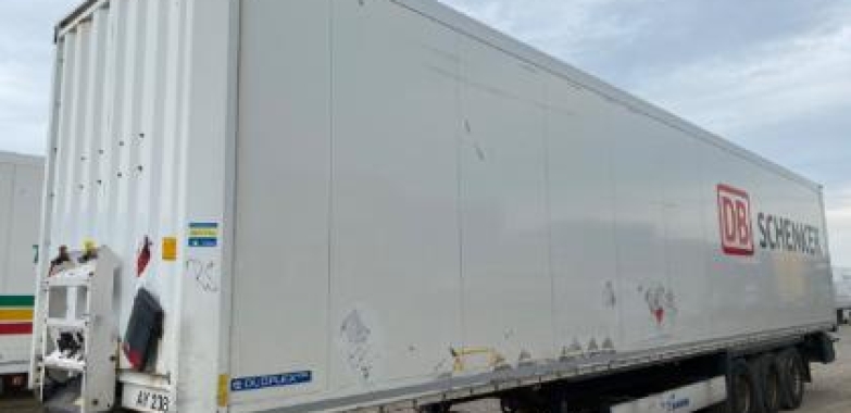 Cajón paquetero, Krone, 2015