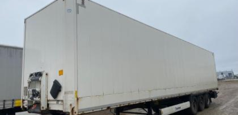 Cajón paquetero, Krone, 2013