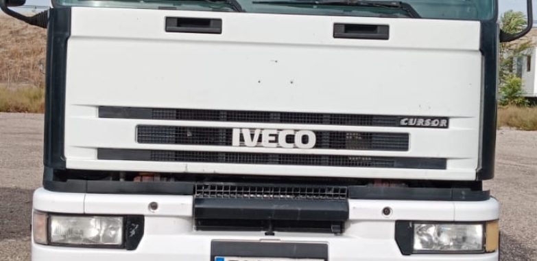 iveco grua pk 11001 cabestrante y caja fija 8,20